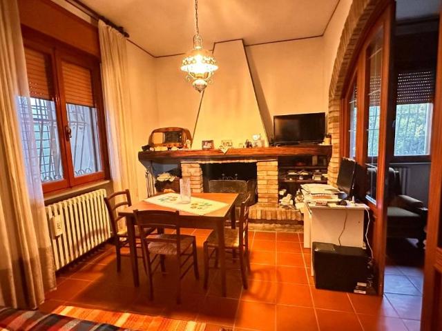 Villa Indipendente in vendita a Unione di Comuni della Romagna Forlivese, Quattro