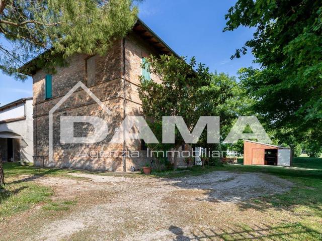 Villa Indipendente in vendita a Unione di Comuni della Romagna Forlivese, Quattro