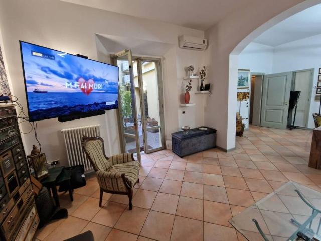 Villa Indipendente in vendita a Unione di Comuni della Romagna Forlivese, Quattro