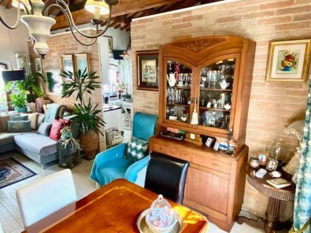 Villa Indipendente in vendita a Unione di Comuni della Romagna Forlivese, Quattro