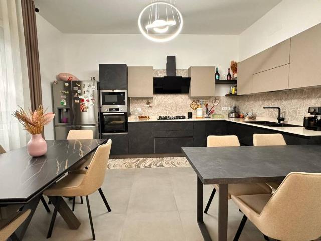 Villa Indipendente in vendita a Unione di Comuni della Romagna Forlivese, Quattro