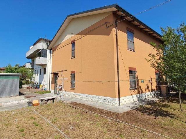 Villa Indipendente in vendita a Unione di Comuni della Romagna Forlivese, Quattro