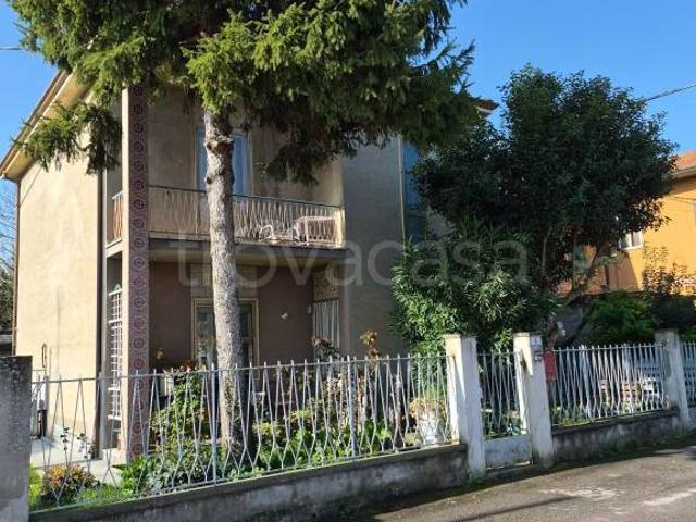 Villa Indipendente in vendita a Unione di Comuni della Romagna Forlivese, Forlimpopoli