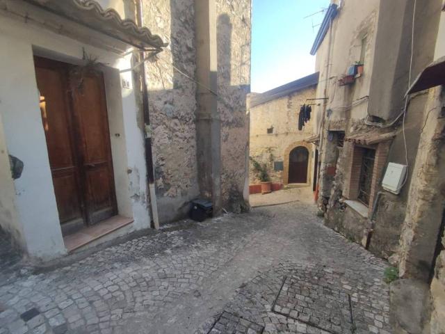Villa Indipendente in vendita a Formia, Lazio