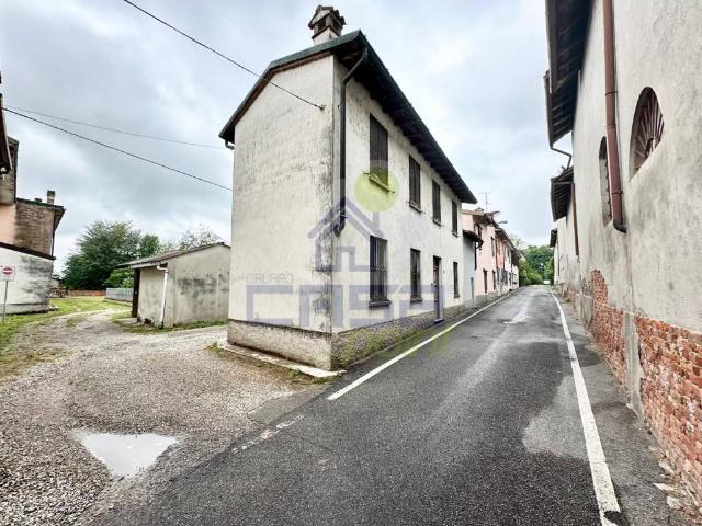 Villa Indipendente in vendita a Formigara, Lombardia