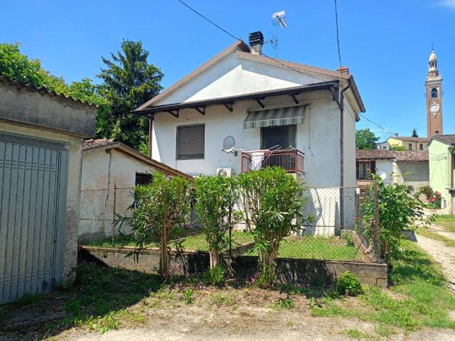 Villa Indipendente in vendita a Formigara