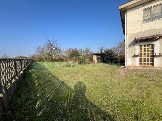 Villa Indipendente in vendita a Piemonte, Vercelli