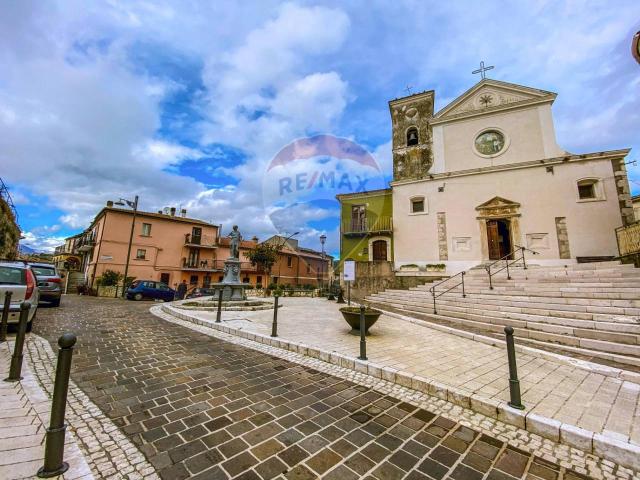 Villa Indipendente in vendita a Fornelli, Molise