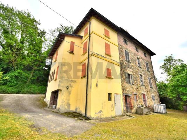 Villa Indipendente in vendita a Fornovo Di Taro, Reggio Emilia