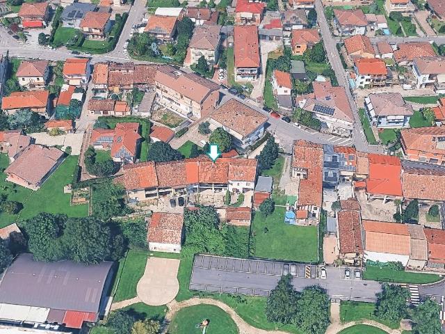 Villa Indipendente in vendita a Fornovo San Giovanni, Lombardia