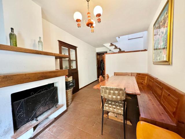 Villa Indipendente in vendita a Vaiana, Forte Dei Marmi