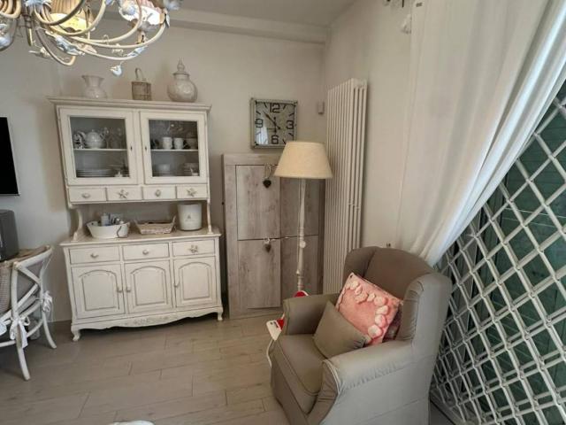 Villa Indipendente in vendita a Roma Imperiale, Forte Dei Marmi