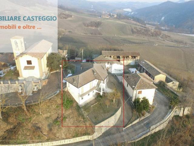 Villa Indipendente in vendita a Fortunago, Lombardia