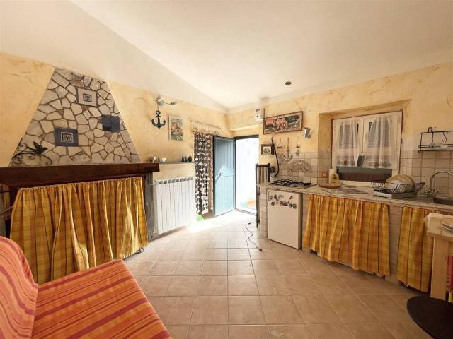 Villa Indipendente in vendita a Unione di comuni Montana Lunigiana, Fosdinovo