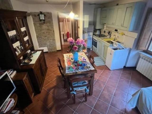 Villa Indipendente in vendita a Unione di comuni Montana Lunigiana, Fosdinovo