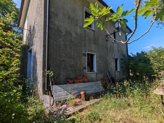 Villa Indipendente in vendita a Unione di comuni Montana Lunigiana, Fosdinovo