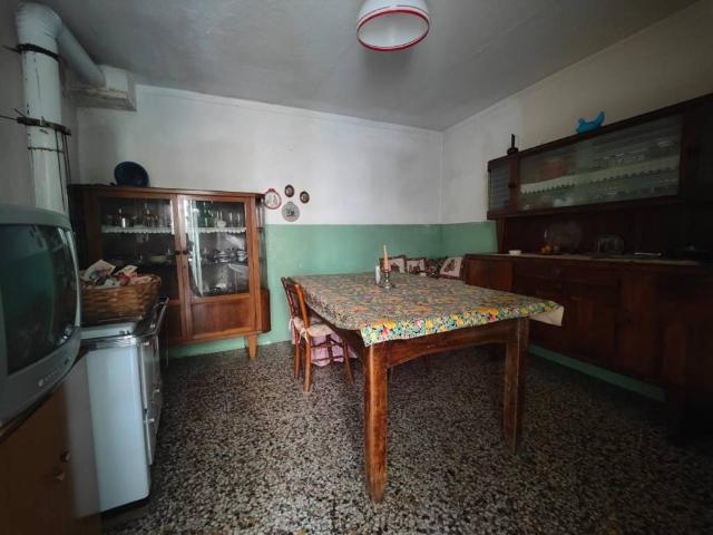 Villa Indipendente in vendita a Unione di comuni Montana Lunigiana, Fosdinovo