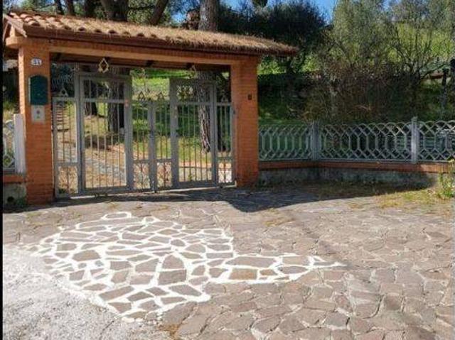 Villa Indipendente in vendita a Unione di comuni Montana Lunigiana, Fosdinovo