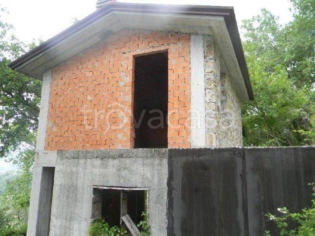 Villa Indipendente in vendita a Unione di comuni Montana Lunigiana, Fosdinovo
