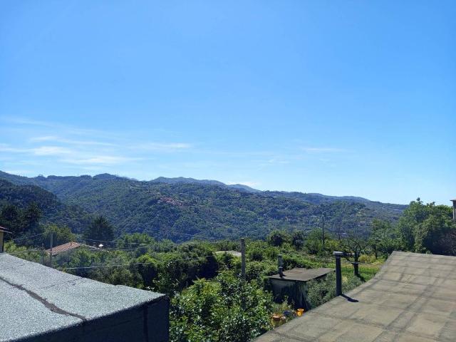 Villa Indipendente in vendita a Unione di comuni Montana Lunigiana, Fosdinovo