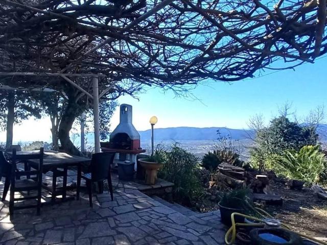 Villa Indipendente in vendita a Unione di comuni Montana Lunigiana, Fosdinovo