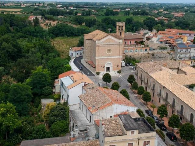 Villa Indipendente in vendita a Fossacesia, Abruzzo