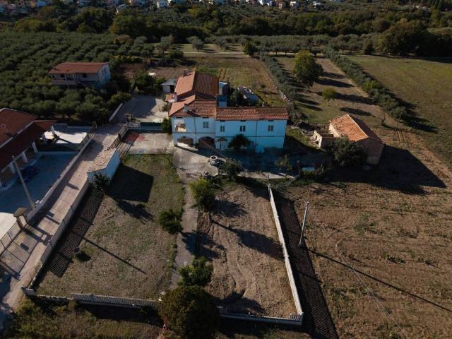 Villa Indipendente in vendita a Fossacesia, Abruzzo