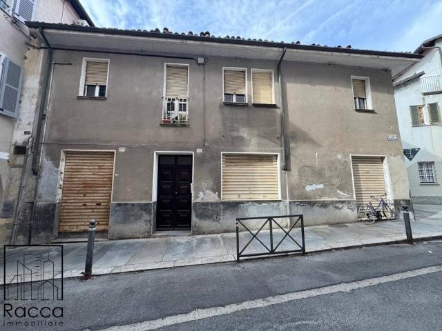 Villa Indipendente in vendita a centro storico, Fossano