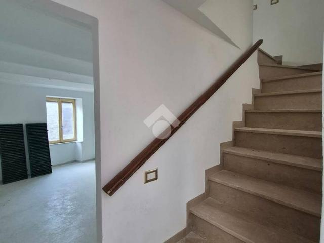 Villa Indipendente in vendita a Fossato Di Vico, Umbria