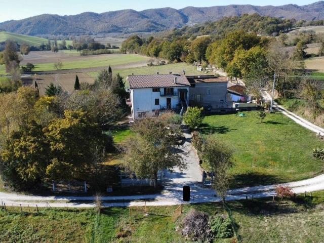 Villa Indipendente in vendita a Fossato Di Vico, Umbria