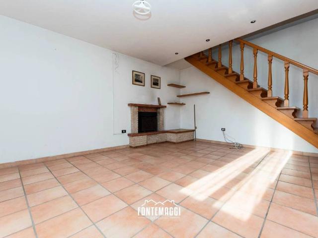 Villa Indipendente in vendita a San Lazzaro, Marche