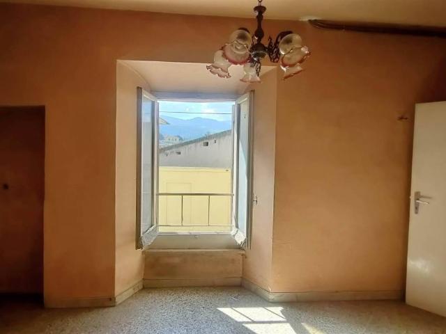 Villa Indipendente in vendita a Centro Storico, Marche