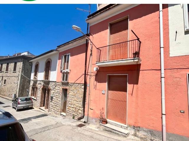 Villa Indipendente in vendita a Fragneto Monforte, Campania
