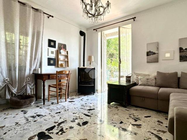 Villa Indipendente in vendita a Francavilla Bisio, Alessandria