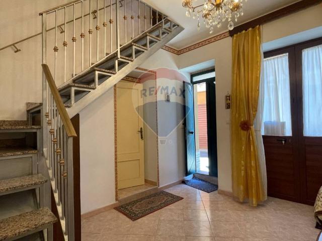Villa Indipendente in vendita a Francavilla Di Sicilia, Sicilia