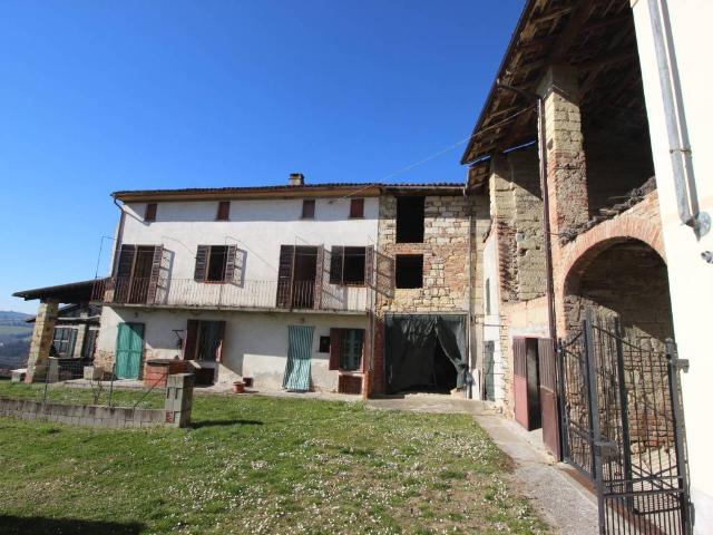 Villa Indipendente in vendita a Piemonte, Alessandria