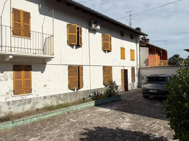 Villa Indipendente in vendita a Frassineto Po, Alessandria