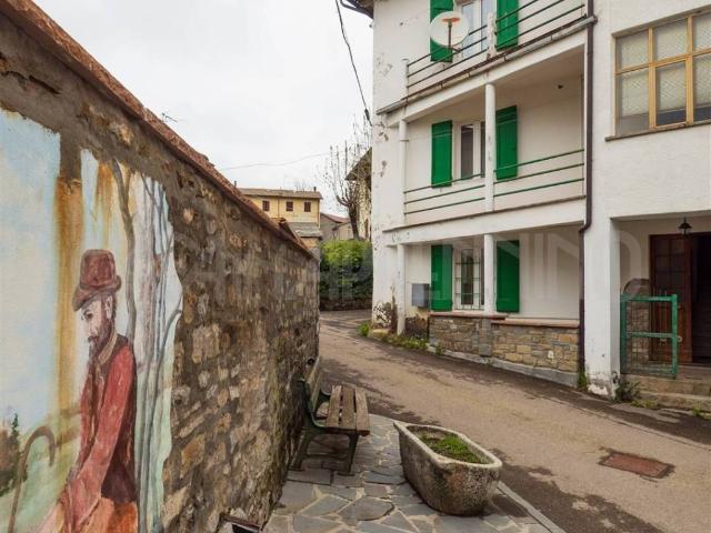 Villa Indipendente in vendita a Unione dei comuni del Distretto Ceramico, Frassinoro