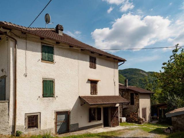 Villa Indipendente in vendita a Unione dei comuni del Distretto Ceramico, Frassinoro