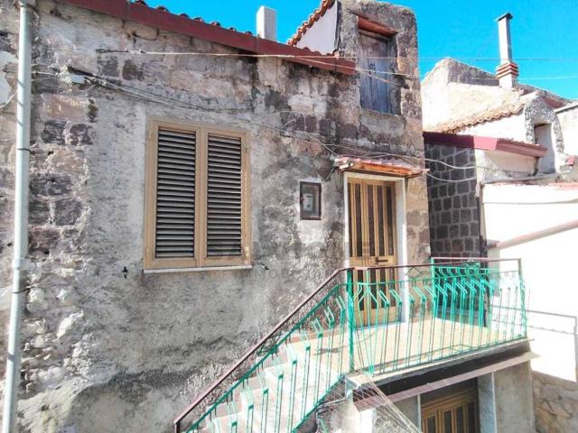 Villa Indipendente in vendita a Frasso Telesino, Campania