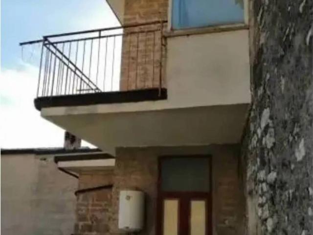 Villa Indipendente in vendita a Frasso Telesino, Campania
