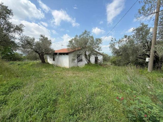 Villa Indipendente in vendita a Melizzano, Campania