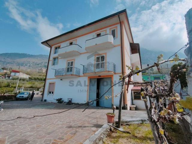 Villa Indipendente in vendita a Frasso Telesino, Campania