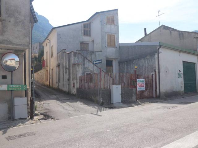 Villa Indipendente in vendita a Frasso Telesino, Campania