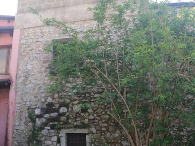 Villa Indipendente in vendita a Frasso Telesino, Campania