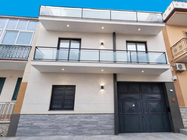 Villa Indipendente in vendita a Frattaminore, Campania