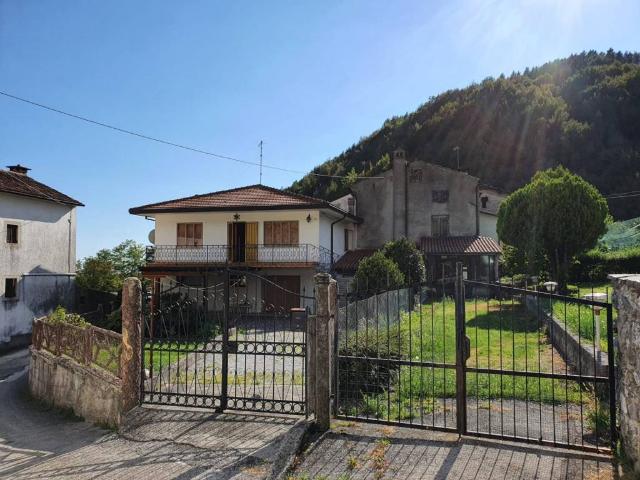 Villa Indipendente in vendita a Fregona, Veneto