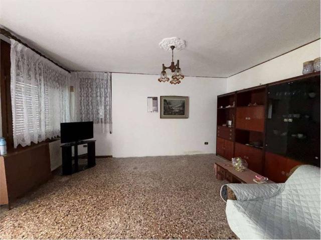 Villa Indipendente in vendita a Fregona, Veneto
