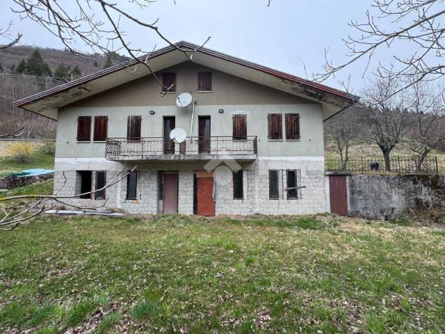 Villa Indipendente in vendita a Fregona, Veneto
