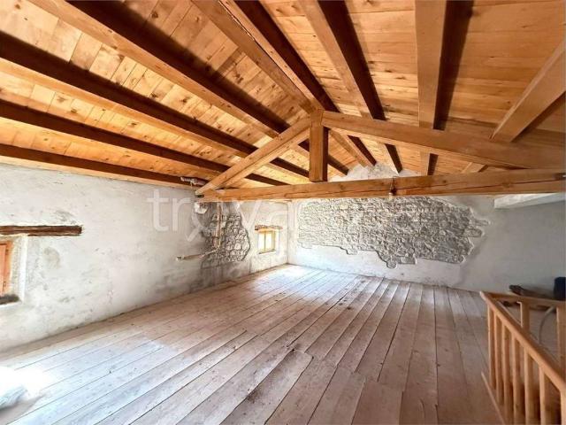 Villa Indipendente in vendita a Fregona, Veneto